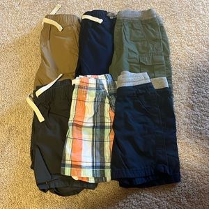 Little boy, 3T cargo shorts